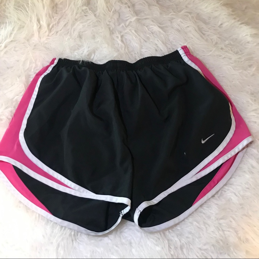 Nike shorts black+pink size medium